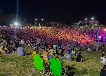 Una multitud disfrutó de la primera edición del Festival de Verano