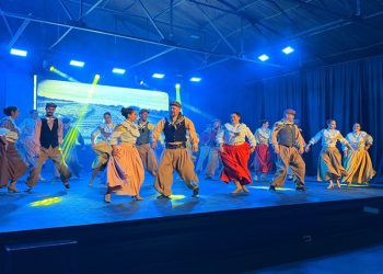 Los elencos municipales brillaron en una noche dedicada a la danza y la identidad